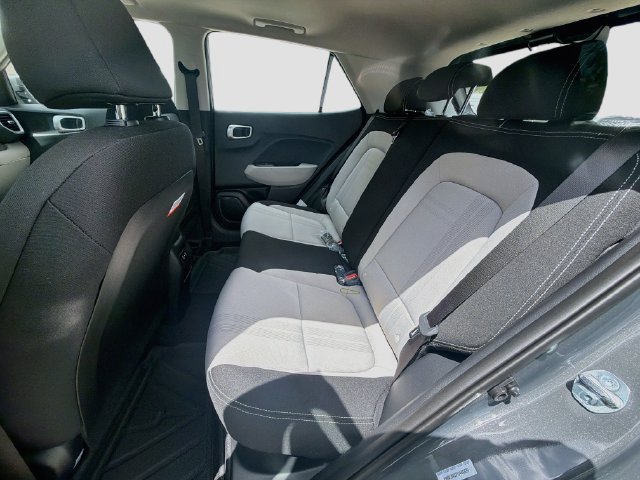 New 2026 Hyundai Venue SEL FWD image 25