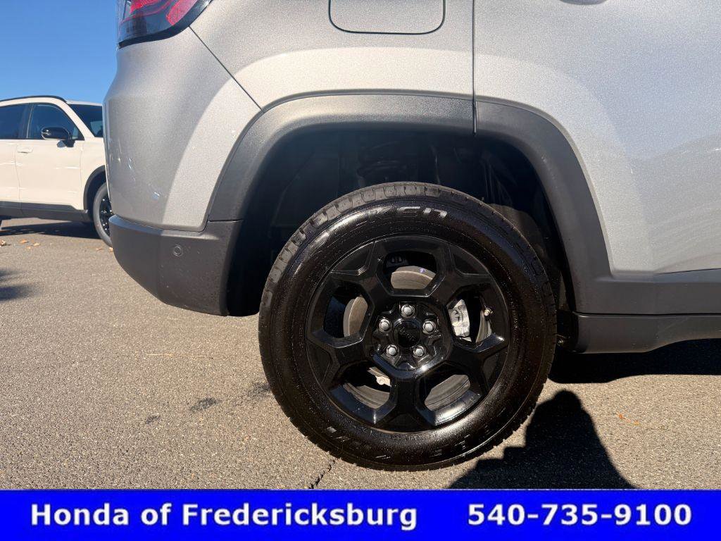 Used 2023 Jeep Compass Trailhawk w/ Trailhawk Elite Group image 16