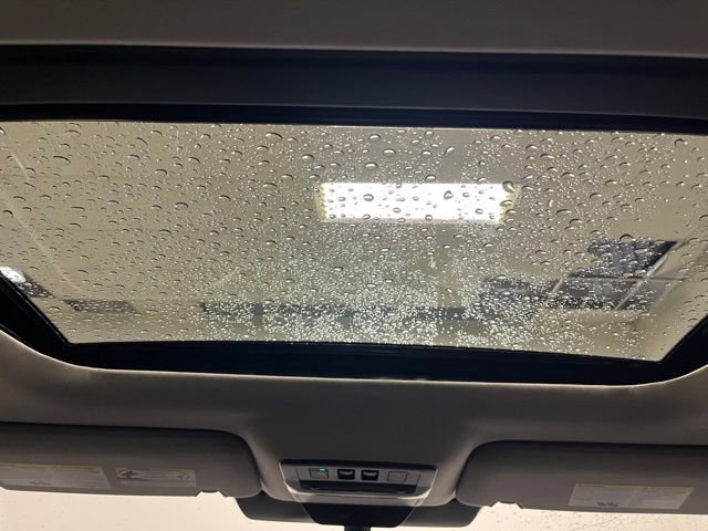 Used 2024 Nissan Pathfinder Platinum w/ Cargo Package image 3