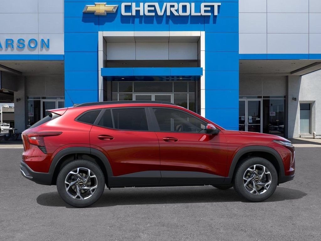 New 2026 Chevrolet Trax LT w/ Driver Confidence Package FWD image 5