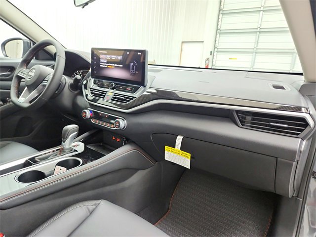 New 2025 Nissan Altima 2.5 SR w/ SR Premium Package image 39