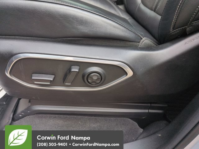 Used 2022 Jeep Wagoneer Series II AWD/4WD image 12