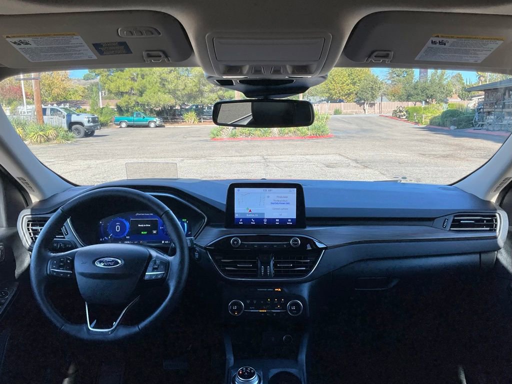 Used 2020 Ford Escape Titanium image 34