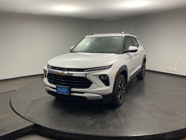 New 2026 Chevrolet TrailBlazer LT w/ Driver Confidence Package FWD image 3
