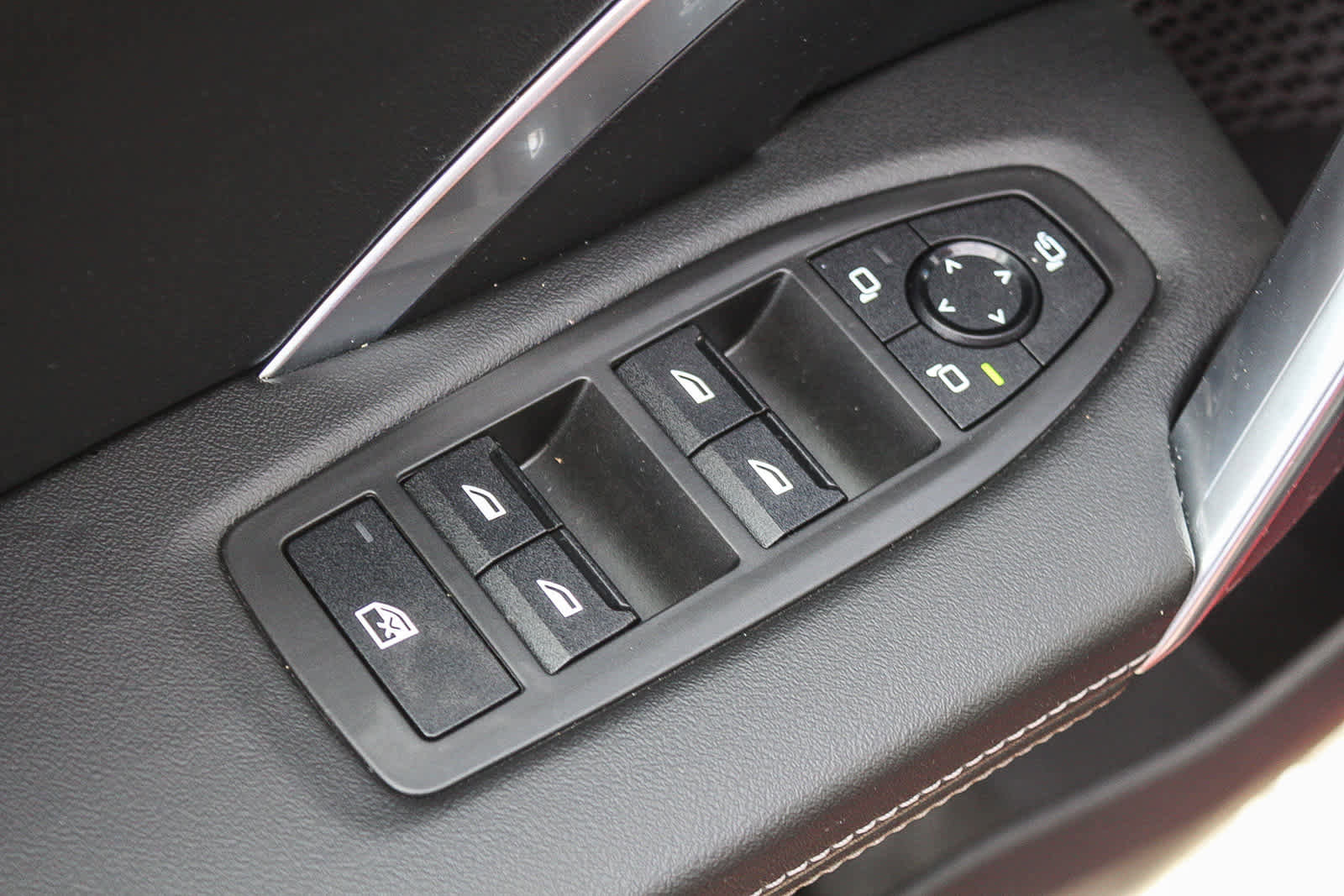 Used 2025 BMW X2 xDrive28i AWD/4WD image 20