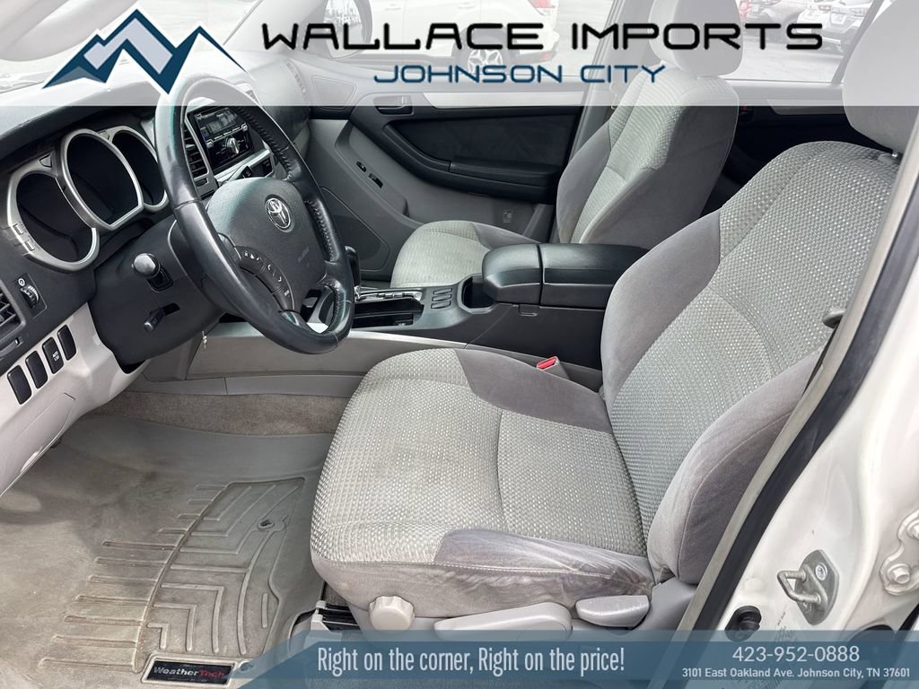 Used 2005 Toyota 4Runner Limited image 14
