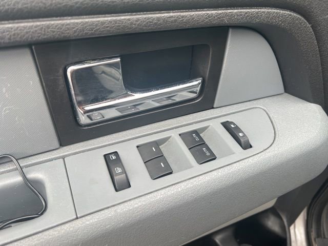 Used 2013 Ford F150 XLT w/ Luxury Equipment Group image 9