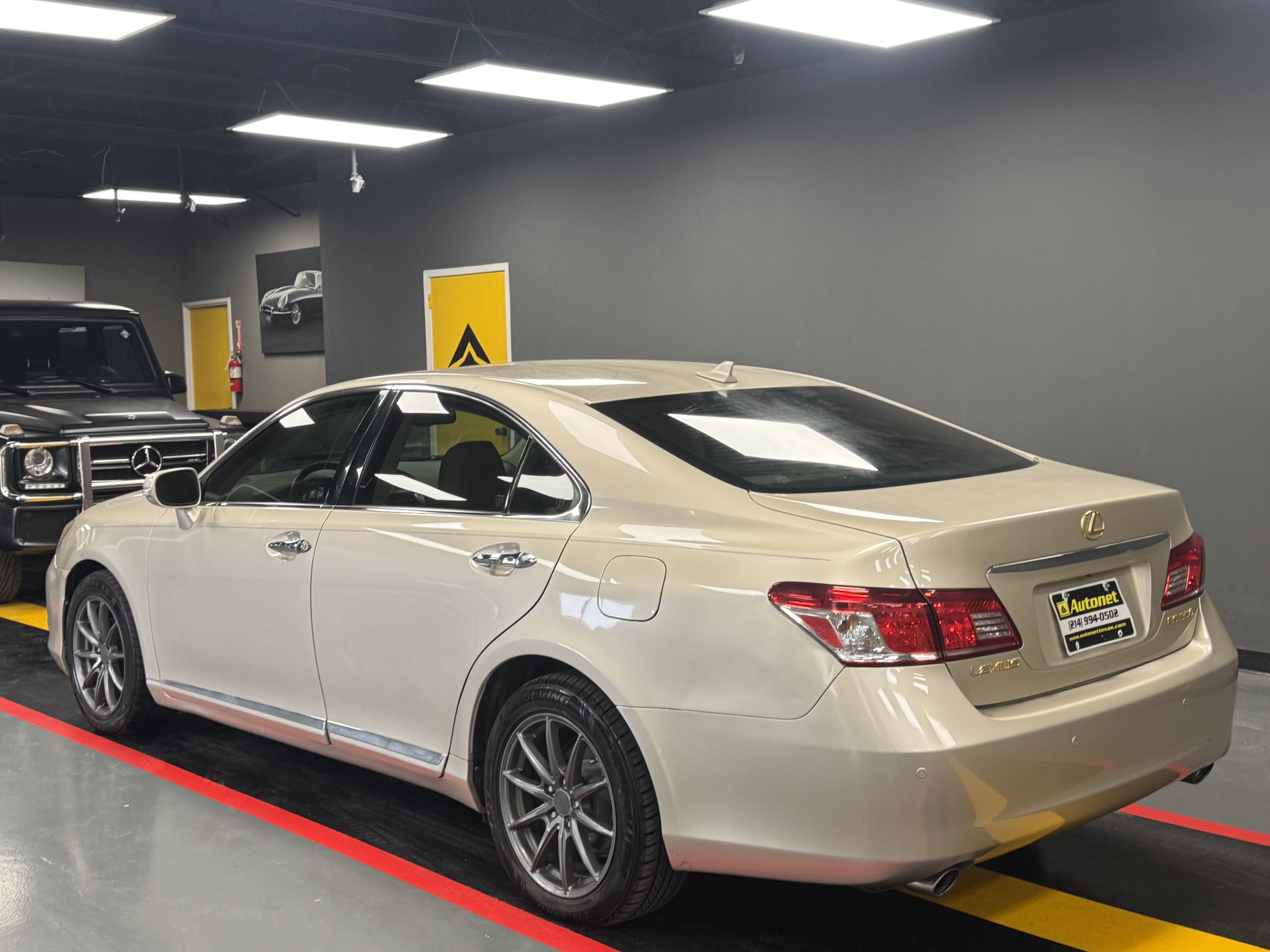 Used 2011 Lexus ES 350 FWD image 4