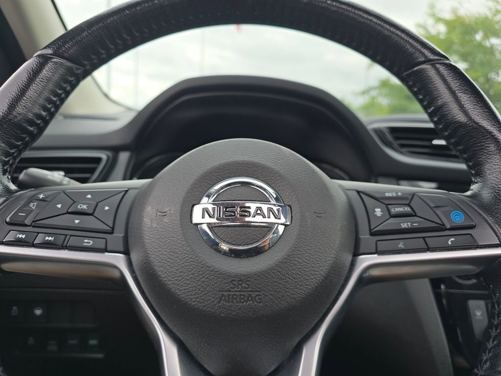 Used 2021 Nissan Rogue Sport SL w/ Premium Package image 30