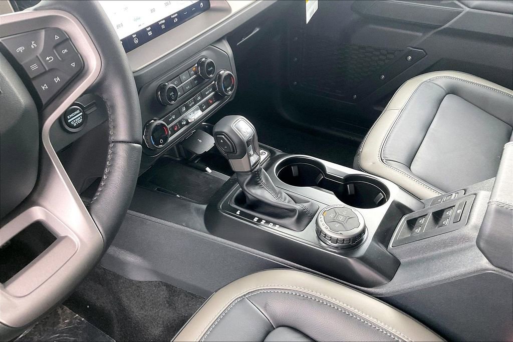 New 2025 Ford Bronco Outer Banks image 8