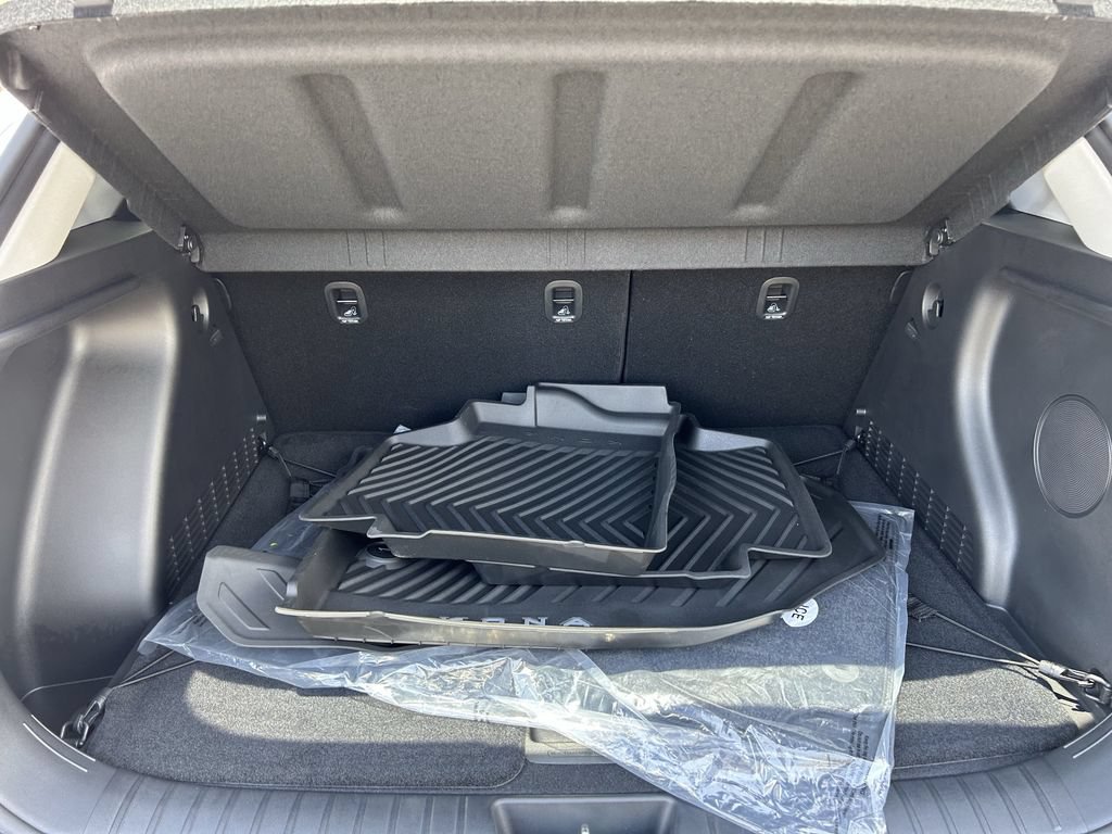 New 2026 Hyundai Kona Limited FWD image 15