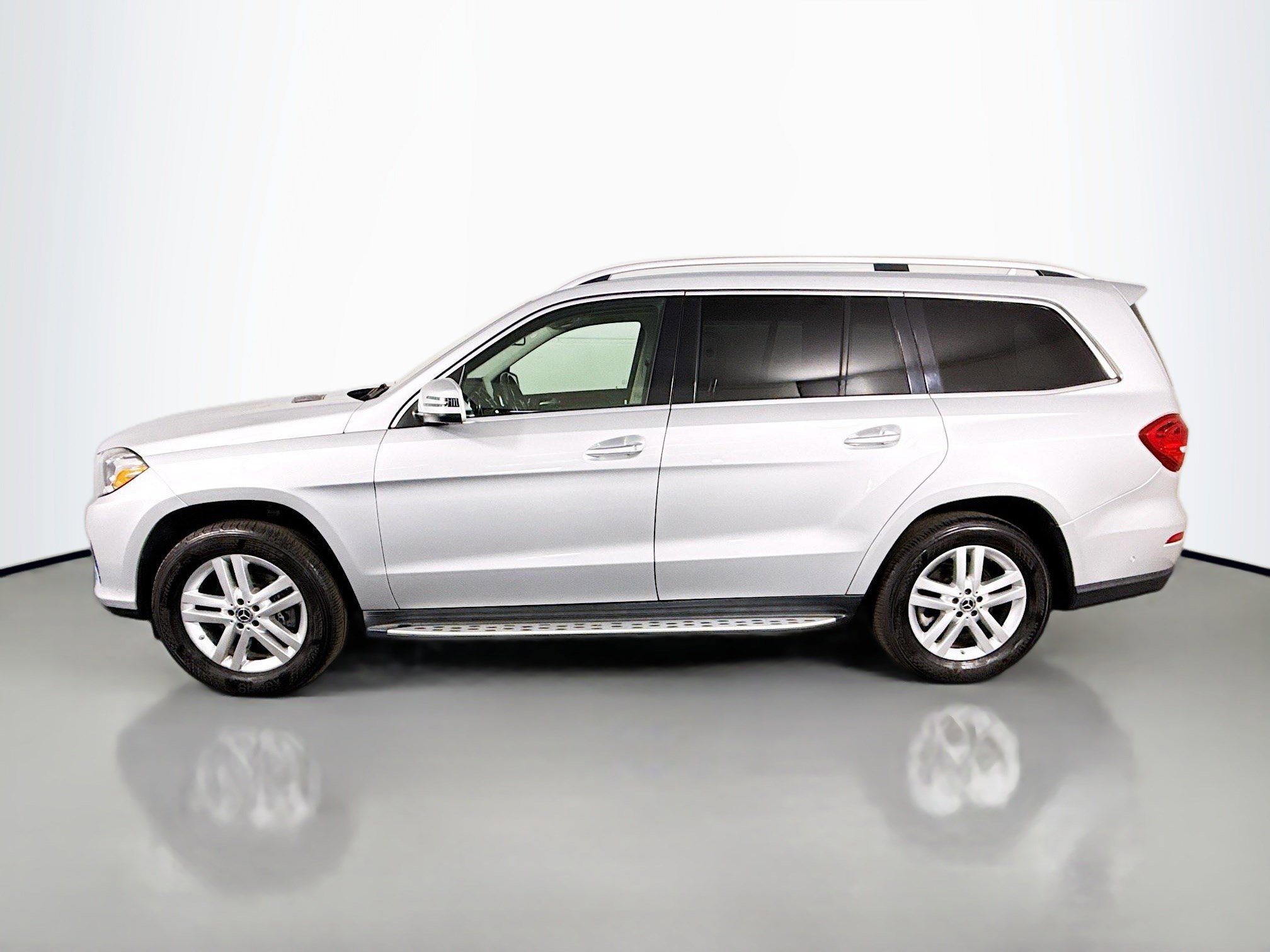Used 2019 Mercedes-Benz GLS 450 4MATIC image 6