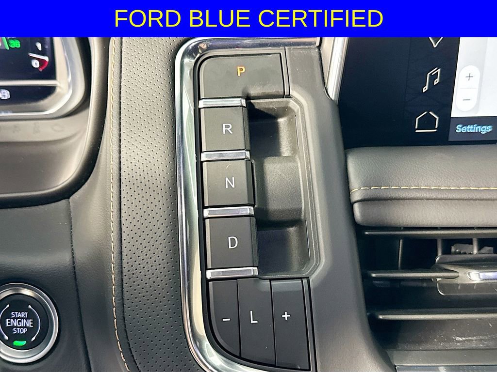 Used 2024 GMC Yukon AT4 w/ Technology Package image 17