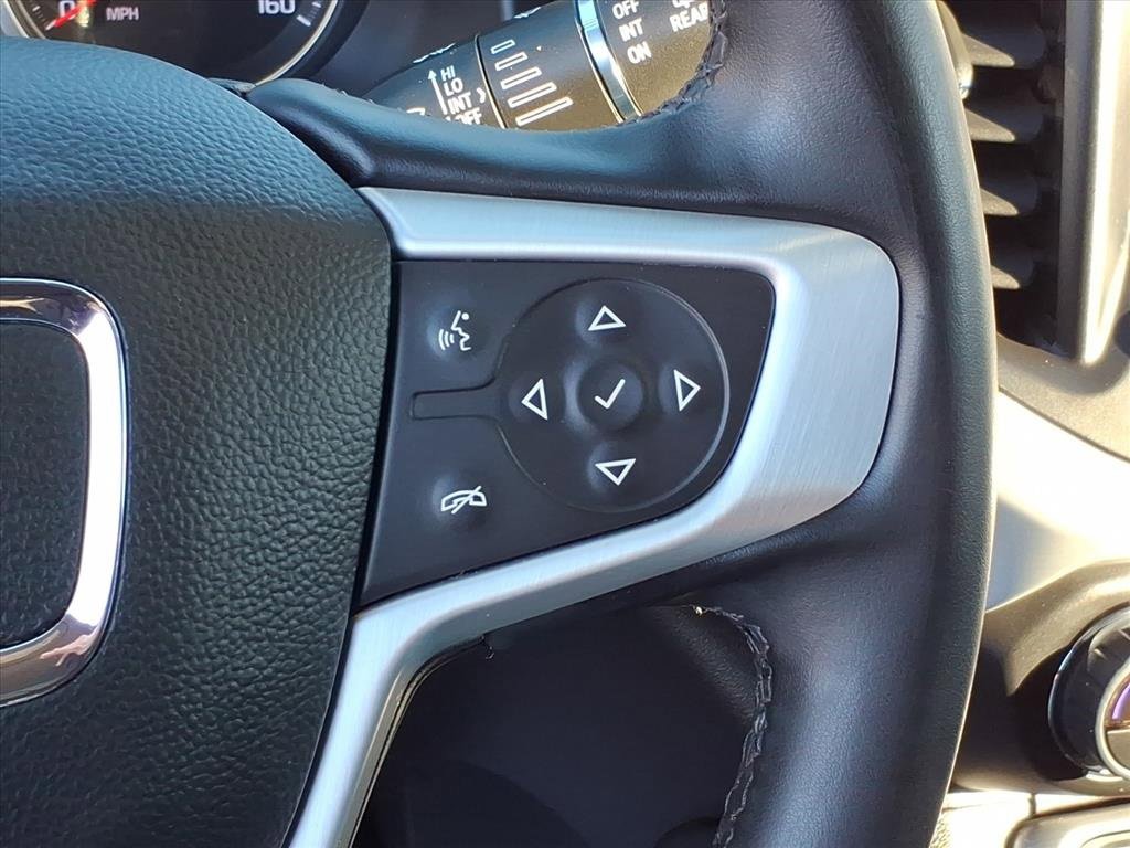 Used 2023 GMC Acadia SLT image 19