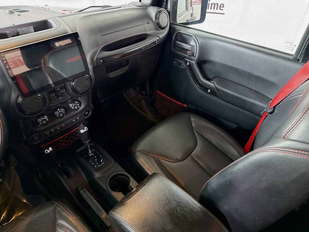 Used 2017 Jeep Wrangler Unlimited Rubicon AWD/4WD image 21