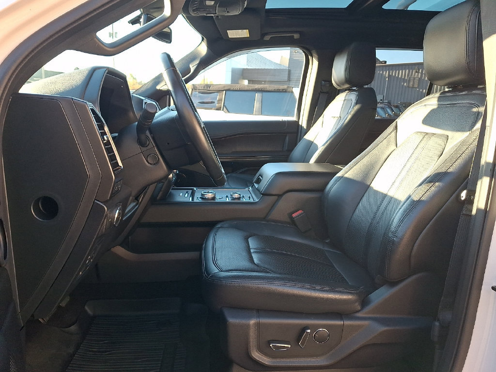 Certified 2018 Ford Expedition Max Limited w/ Equipment Group 302A AWD/4WD image 15