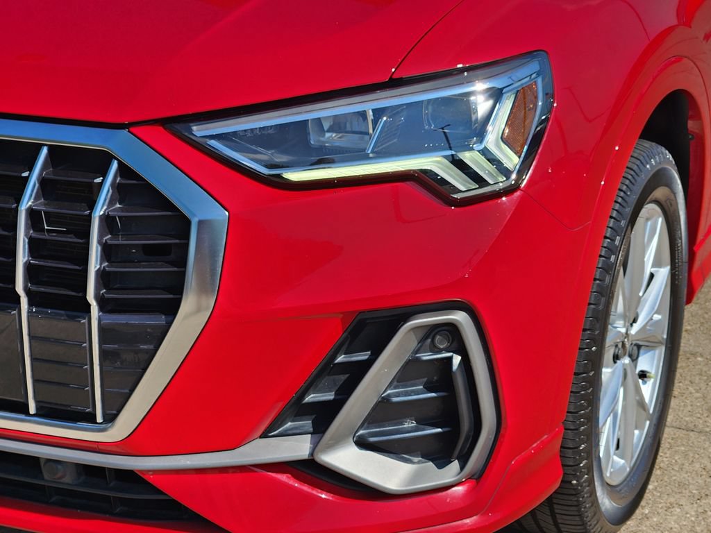 Certified 2022 Audi Q3 2.0T Premium Plus AWD/4WD image 12