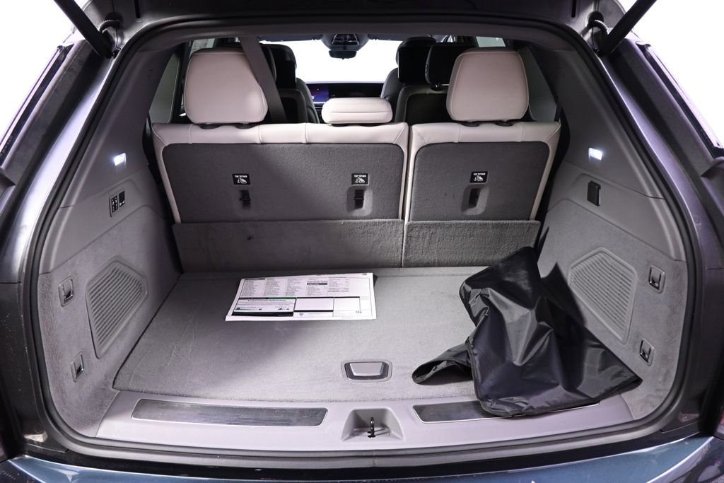 New 2025 Cadillac Escalade IQ Sport 1 w/ LPO, ONYX Package image 19