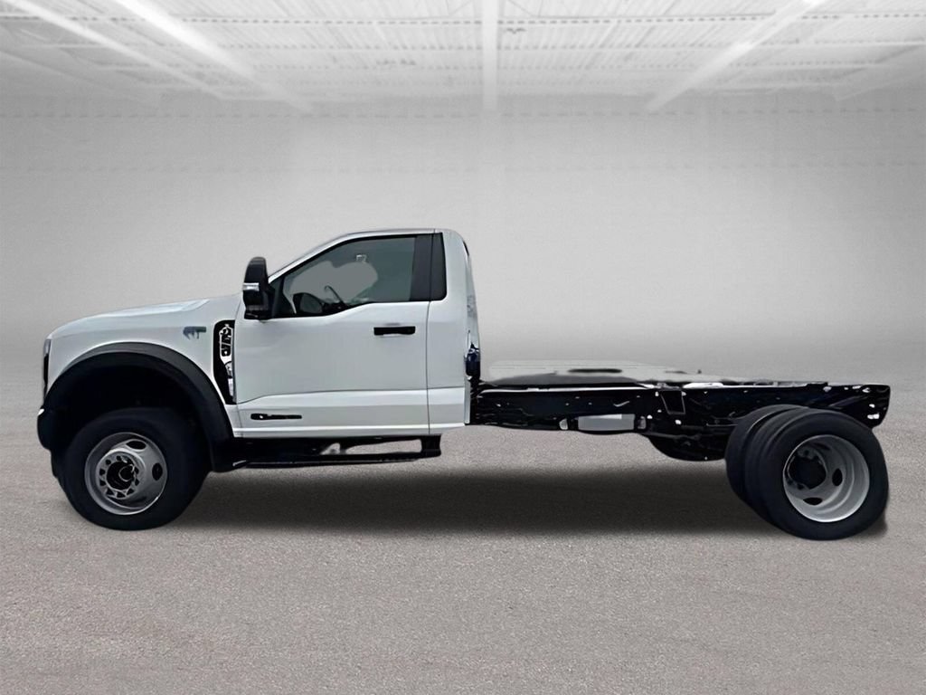 New 2026 Ford F550 4x4 Regular Cab Super Duty image 5
