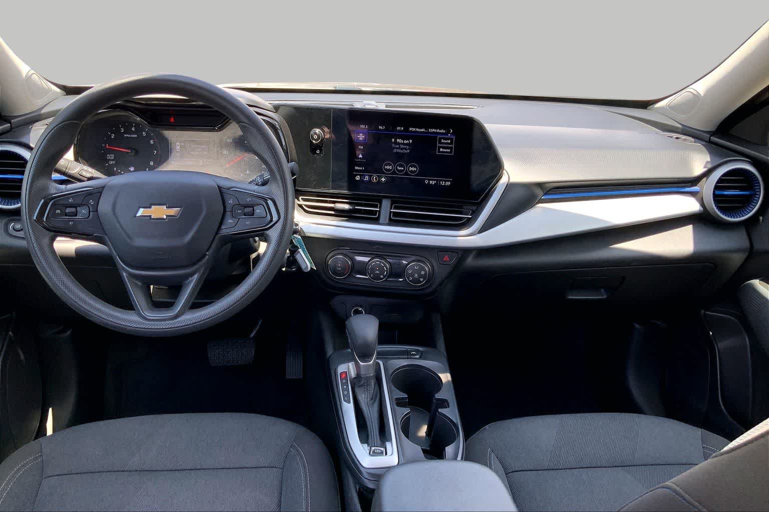 Used 2025 Chevrolet Trax LS FWD image 16