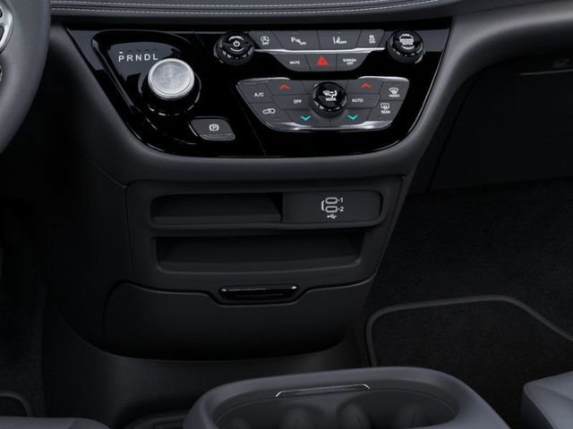 New 2026 Chrysler Pacifica Select image 24