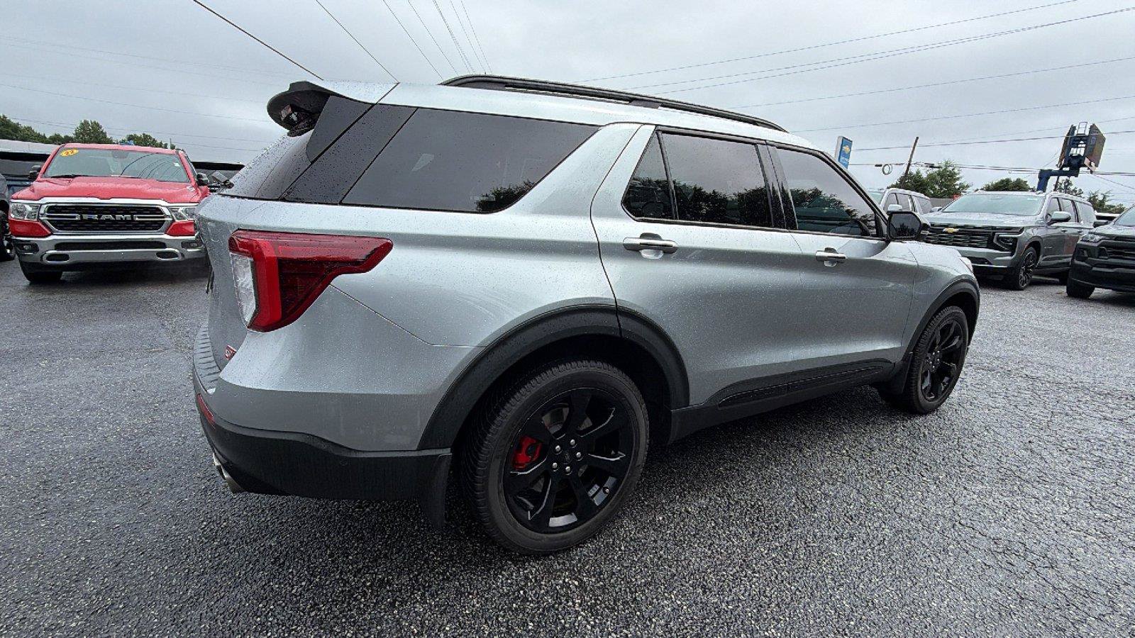 Used 2023 Ford Explorer ST w/ Equipment Group 401A AWD/4WD image 9