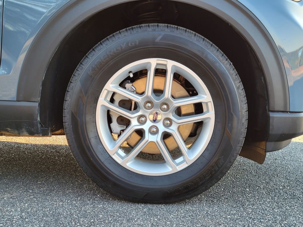 Certified 2025 Ford Explorer Active w/ Active Comfort Package image 10