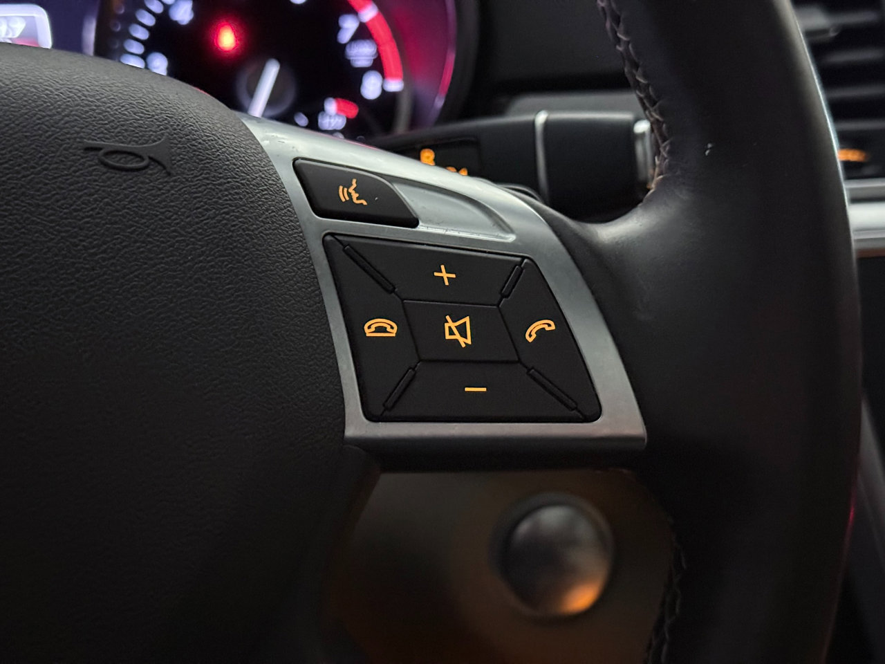 Used 2014 Mercedes-Benz ML 350 4MATIC image 39