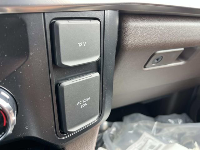 New 2026 Ford F350 King Ranch w/ Chrome Package image 32