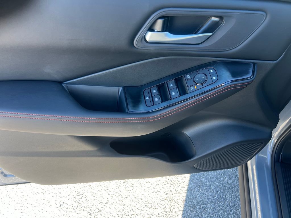 New 2026 Nissan Rogue SV image 11