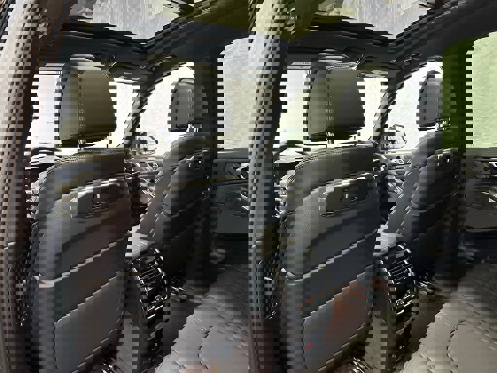 Used 2026 BMW X5 xDrive50e image 45