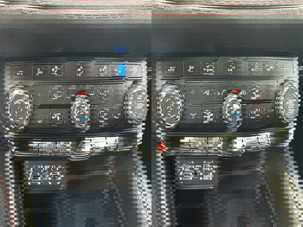 Used 2021 Dodge Durango R/T image 31