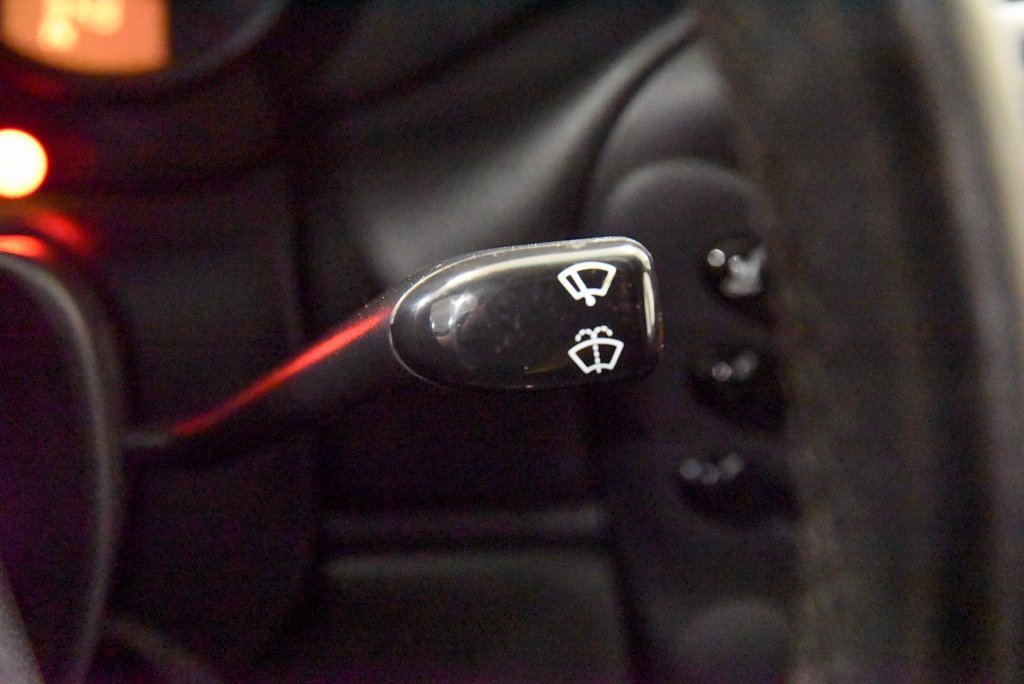 Used 2000 Porsche Boxster image 18