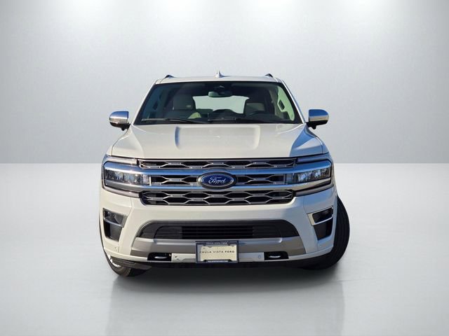Used 2024 Ford Expedition Platinum image 2