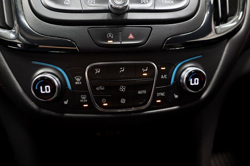 Used 2022 Chevrolet Equinox RS w/ Infotainment Package image 33