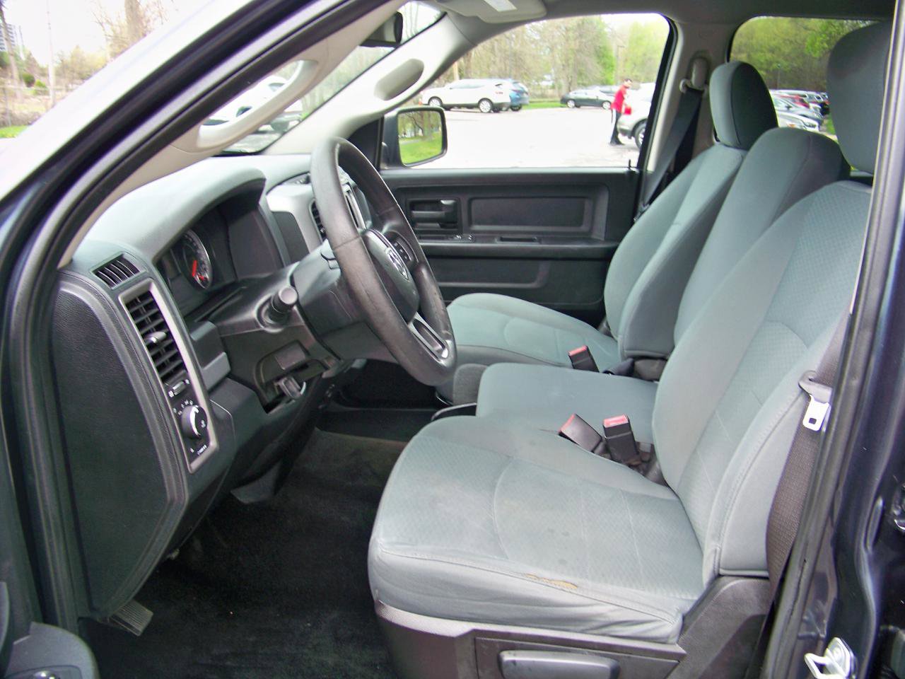 Used 2016 RAM 1500 Express w/ Popular Equipment Group AWD/4WD image 31