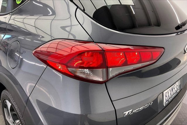 Used 2017 Hyundai Tucson Value AWD/4WD image 30