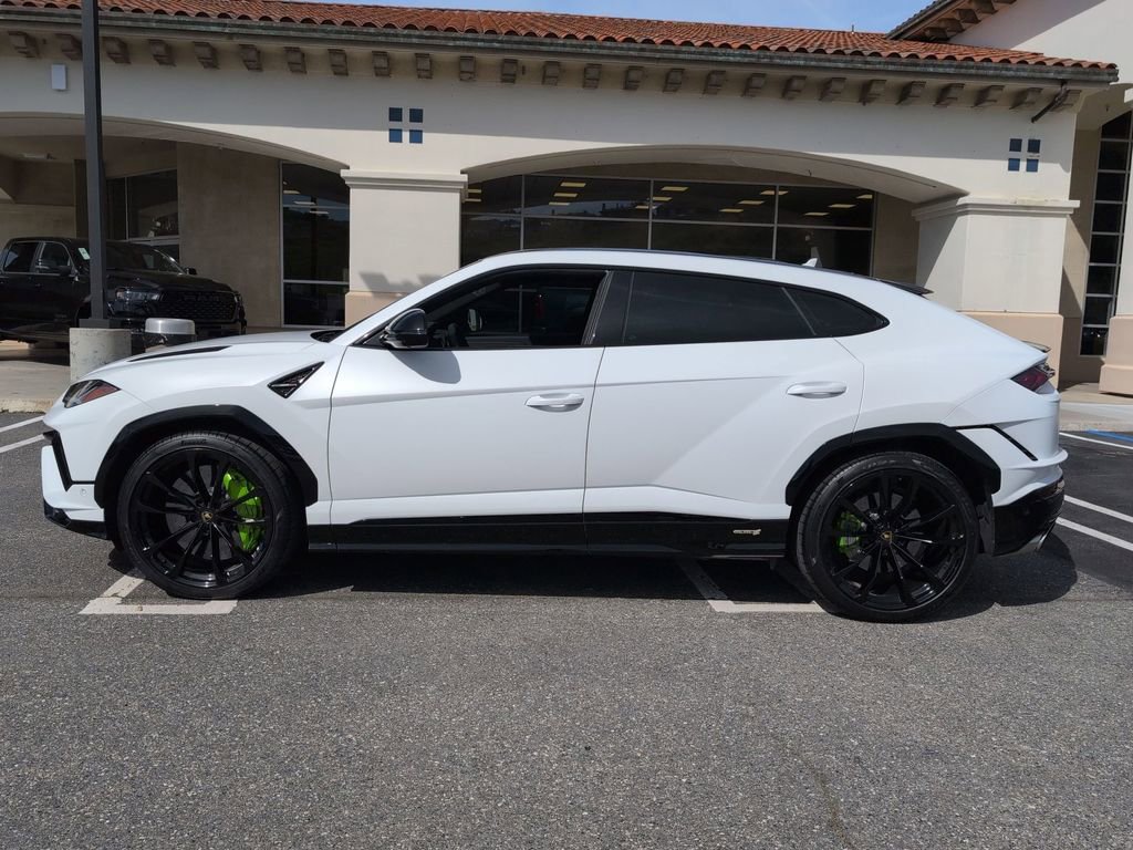 Used 2023 Lamborghini Urus S image 8