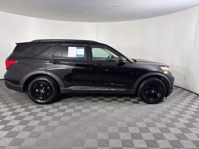 Used 2024 Ford Explorer XLT w/ Equipment Group 202A RWD image 10