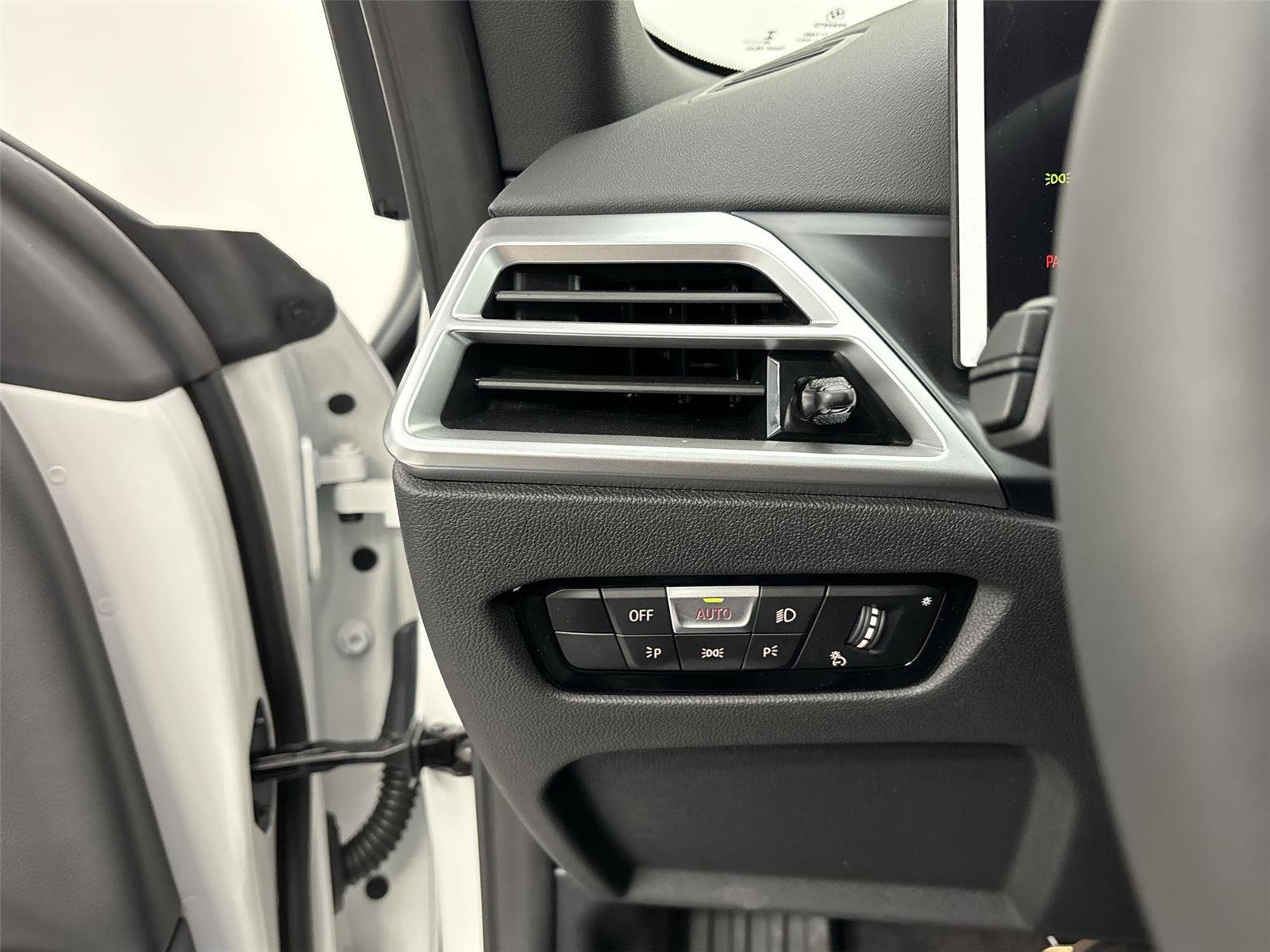 New 2026 BMW 430i xDrive Convertible w/ M Sport Package image 31