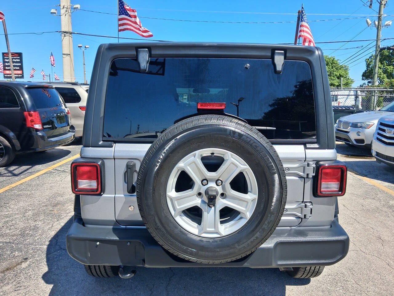 Used 2019 Jeep Wrangler Unlimited Sport S AWD/4WD image 4