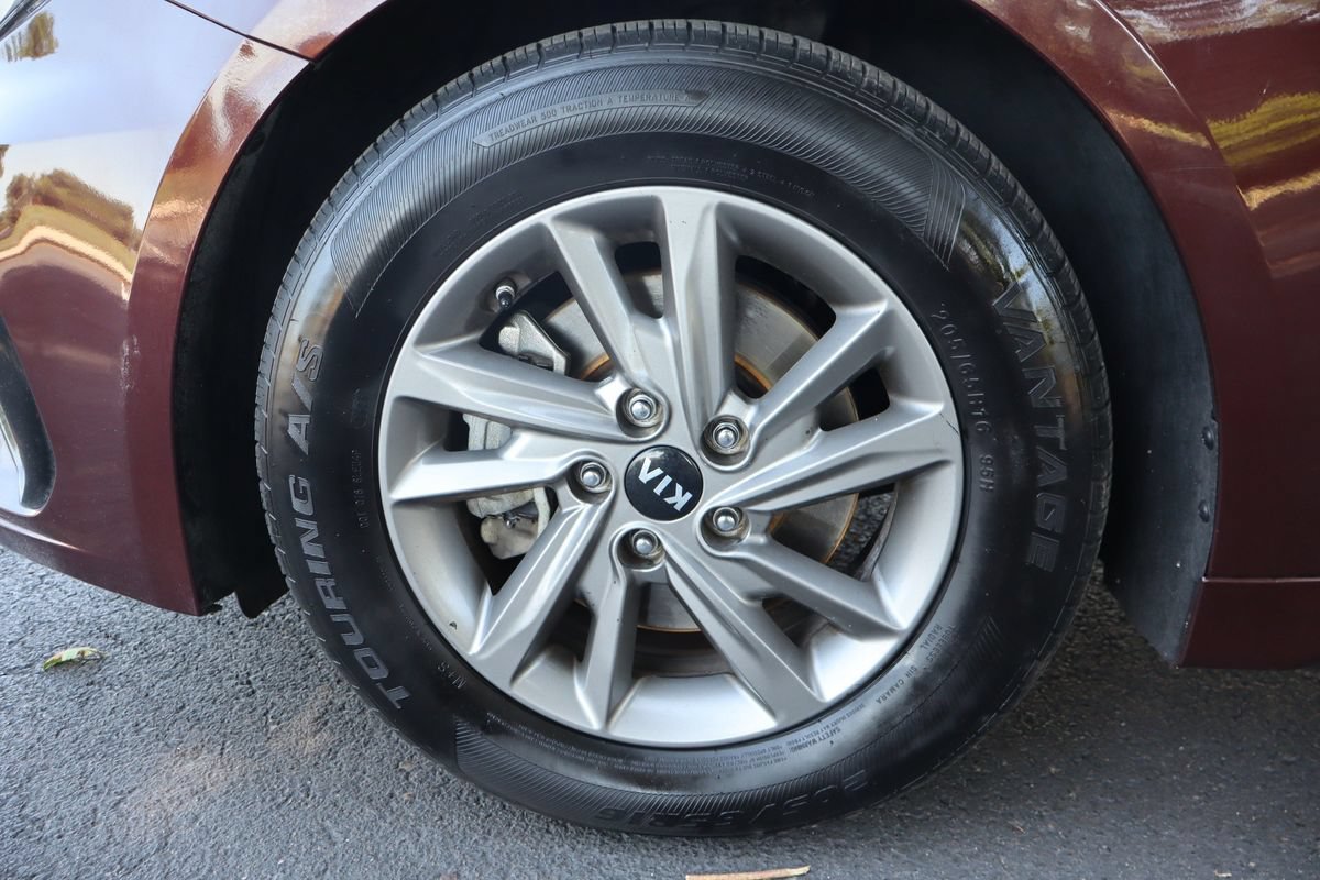 Used 2020 Kia Optima LX FWD image 38