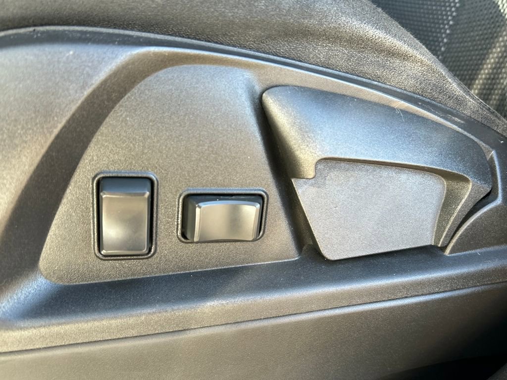 Used 2017 Chevrolet Equinox LS image 19