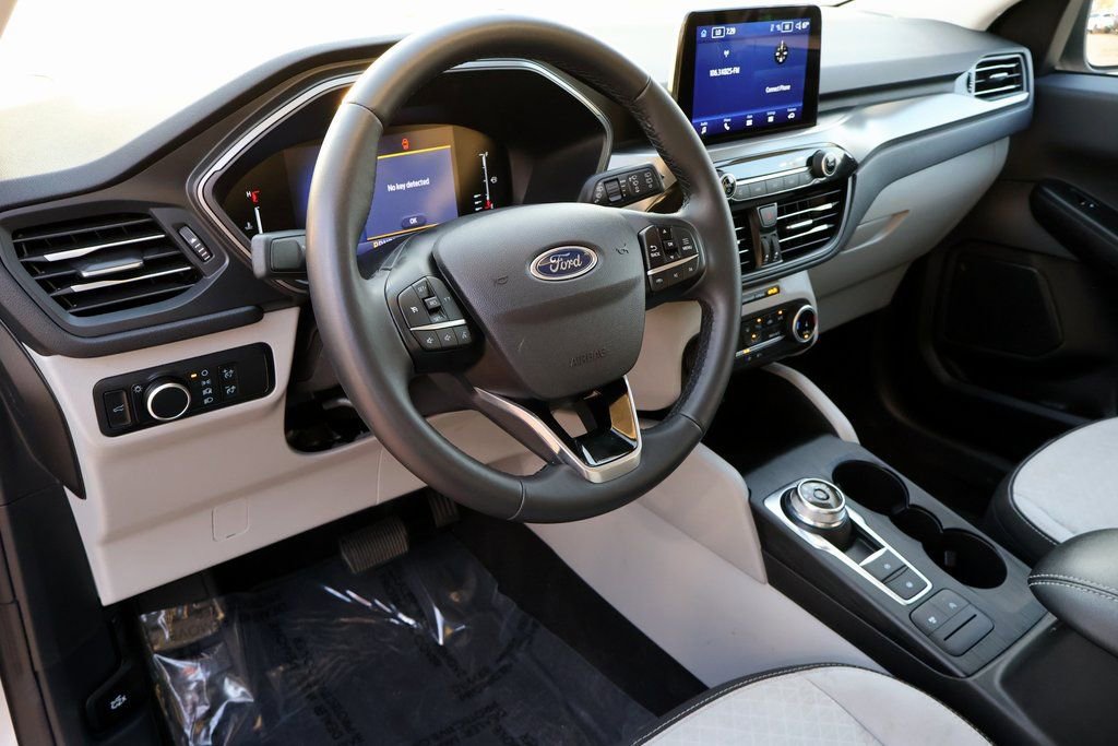 Used 2024 Ford Escape Active image 17