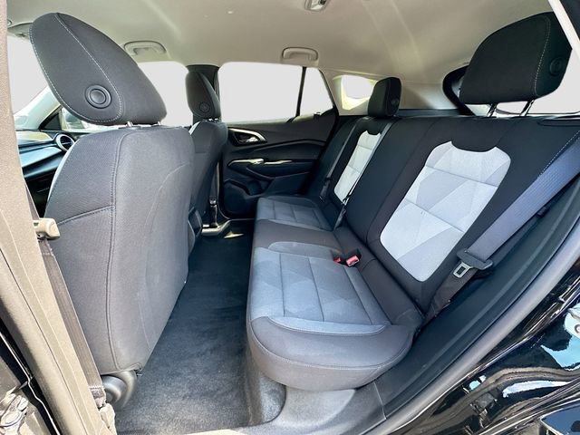 Used 2025 Chevrolet Trax LS FWD image 22