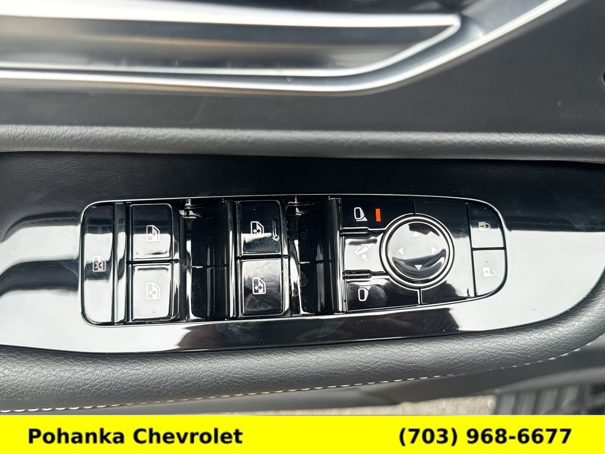 Used 2025 INFINITI QX80 Sensory AWD/4WD image 23