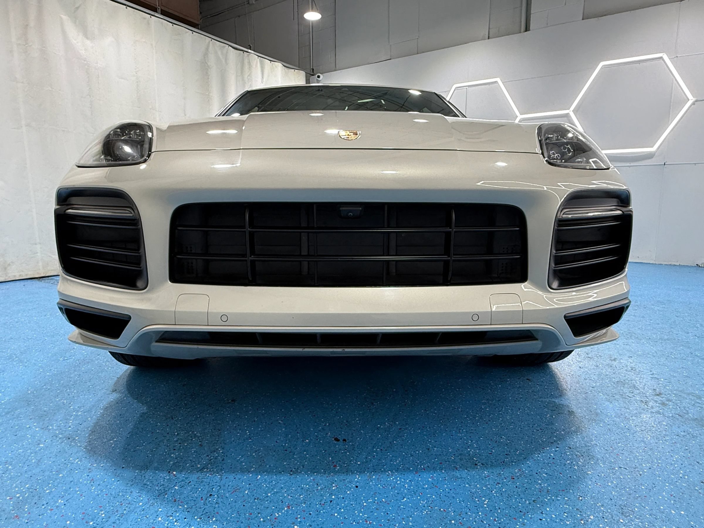 Used 2021 Porsche Cayenne GTS AWD/4WD image 7