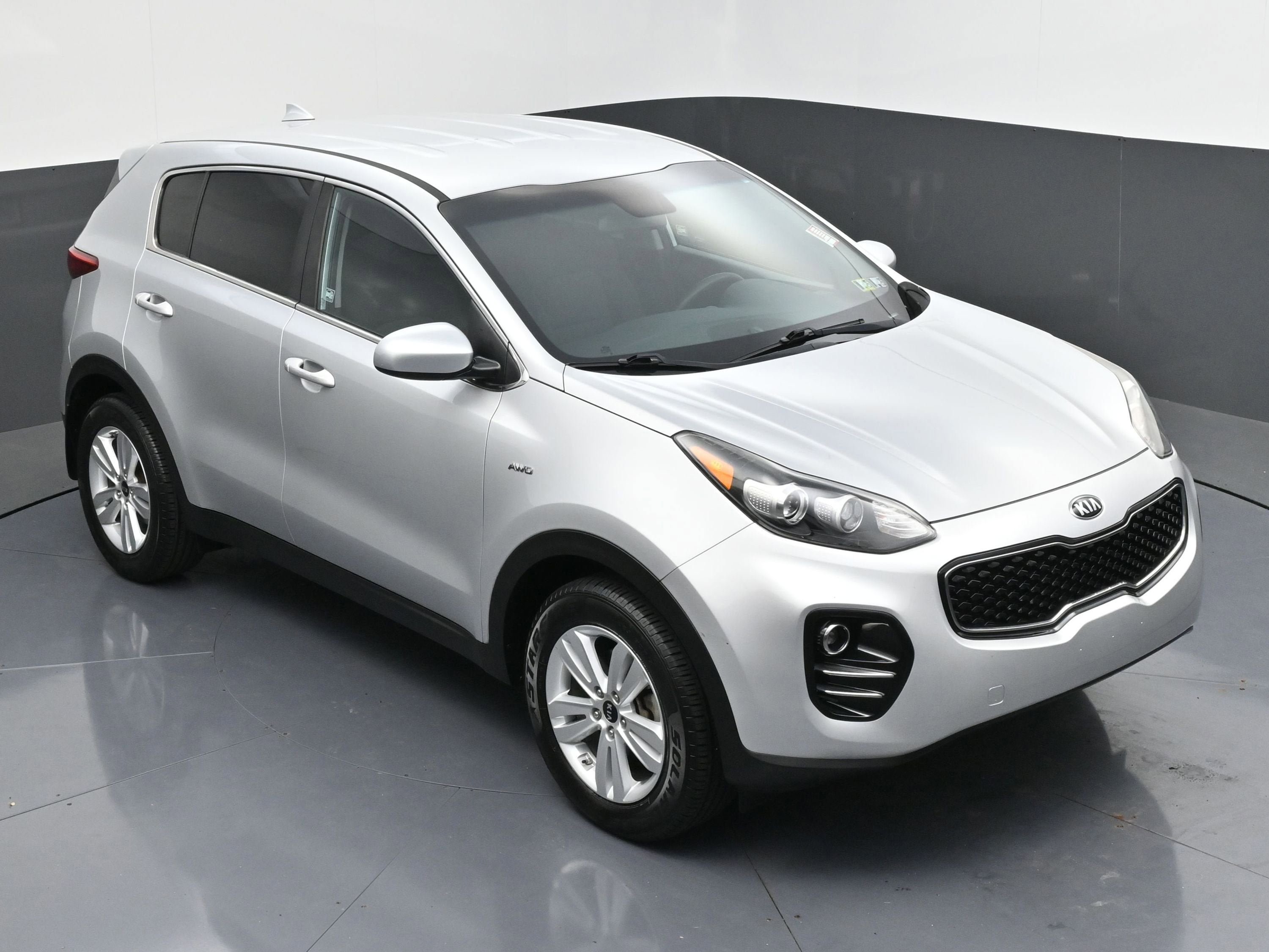 Used 2019 Kia Sportage LX AWD/4WD image 40