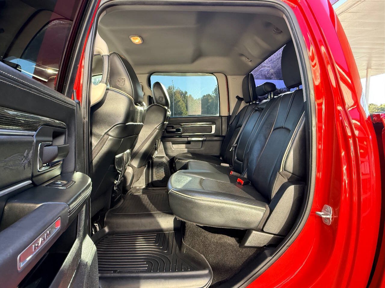 Used 2014 RAM 2500 Tradesman w/ Chrome Appearance Group AWD/4WD image 31
