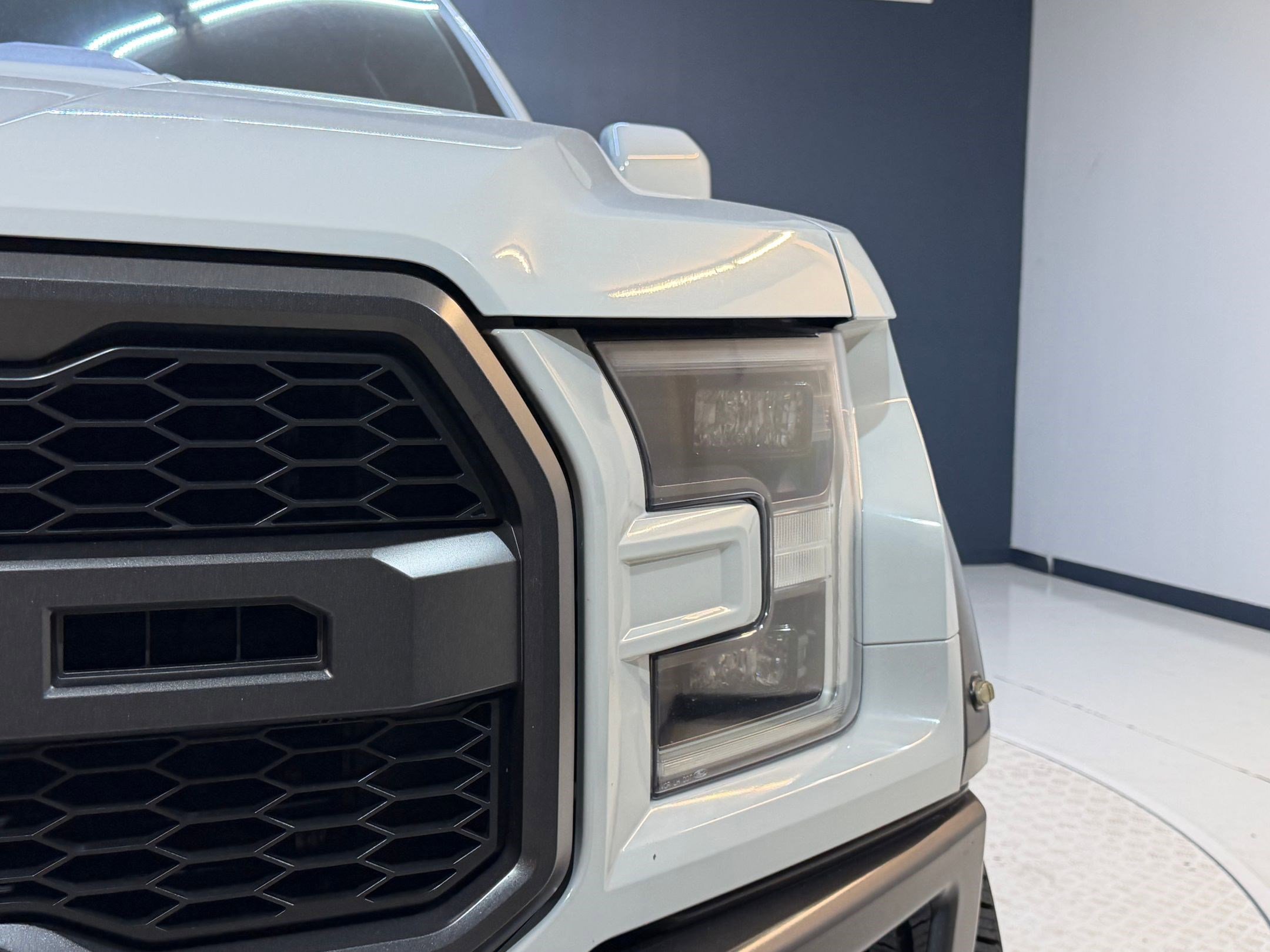 Used 2017 Ford F150 Raptor w/ Equipment Group 802A Luxury AWD/4WD image 23